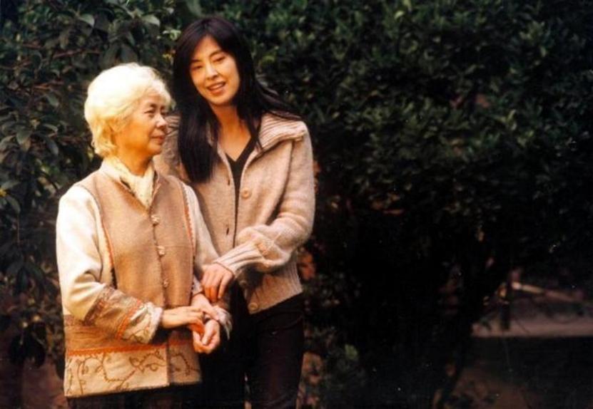 一路走好！文娱圈3天7人去世，最年长者86岁，最小的年仅15岁