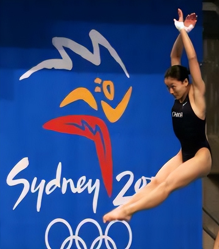 跳水皇后伏明霞嫁给了谁,跳水女皇伏明霞吴敏霞