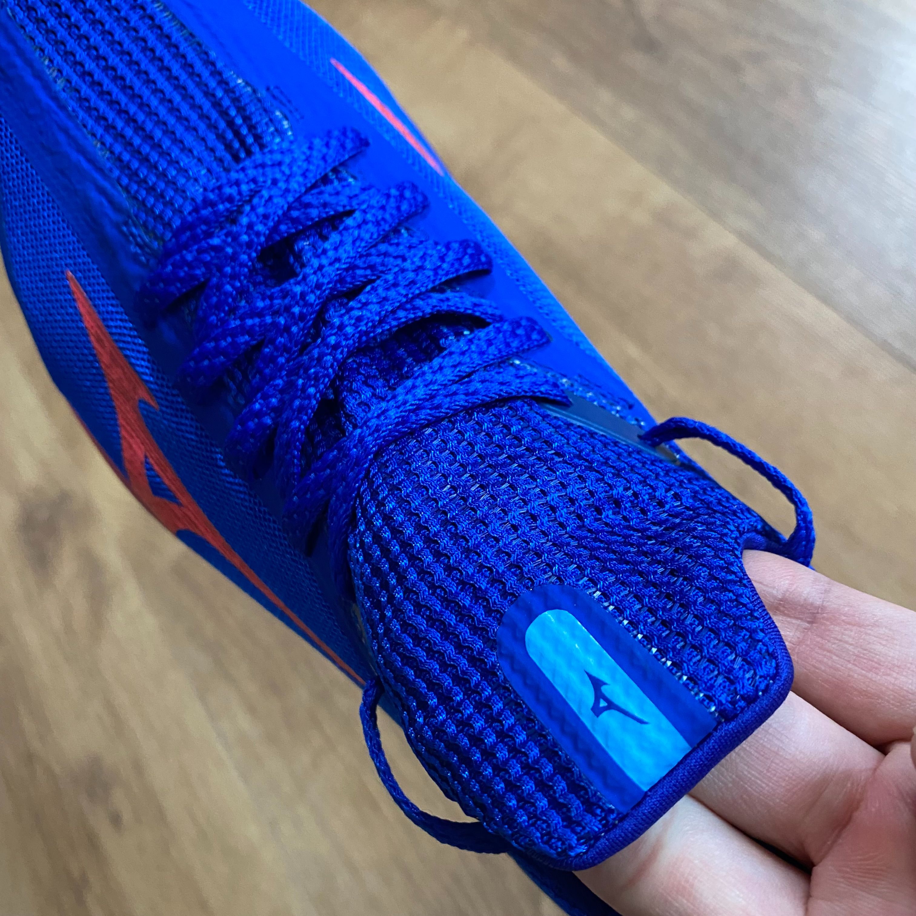 可能是我买的最后一双薄底跑鞋，Mizunowaveduel2