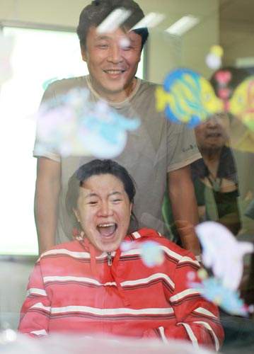 王楠患癌后丈夫的做法令网友泪目,王楠患癌12年