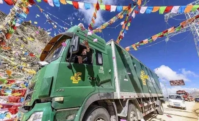 对赚钱毫不在意却年入6000亿，中国最佛系快递凭啥吊打美国邮政？