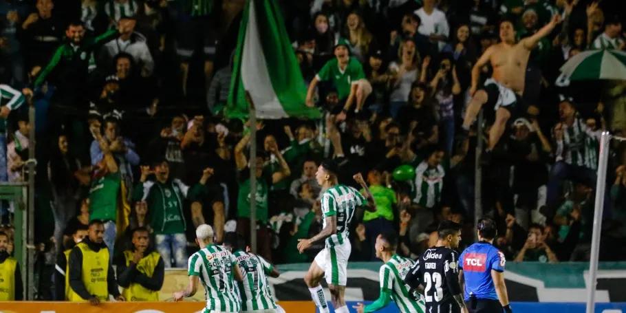 巴西格雷米奥队输给北京国安,2020巴西足球甲级联赛积分榜