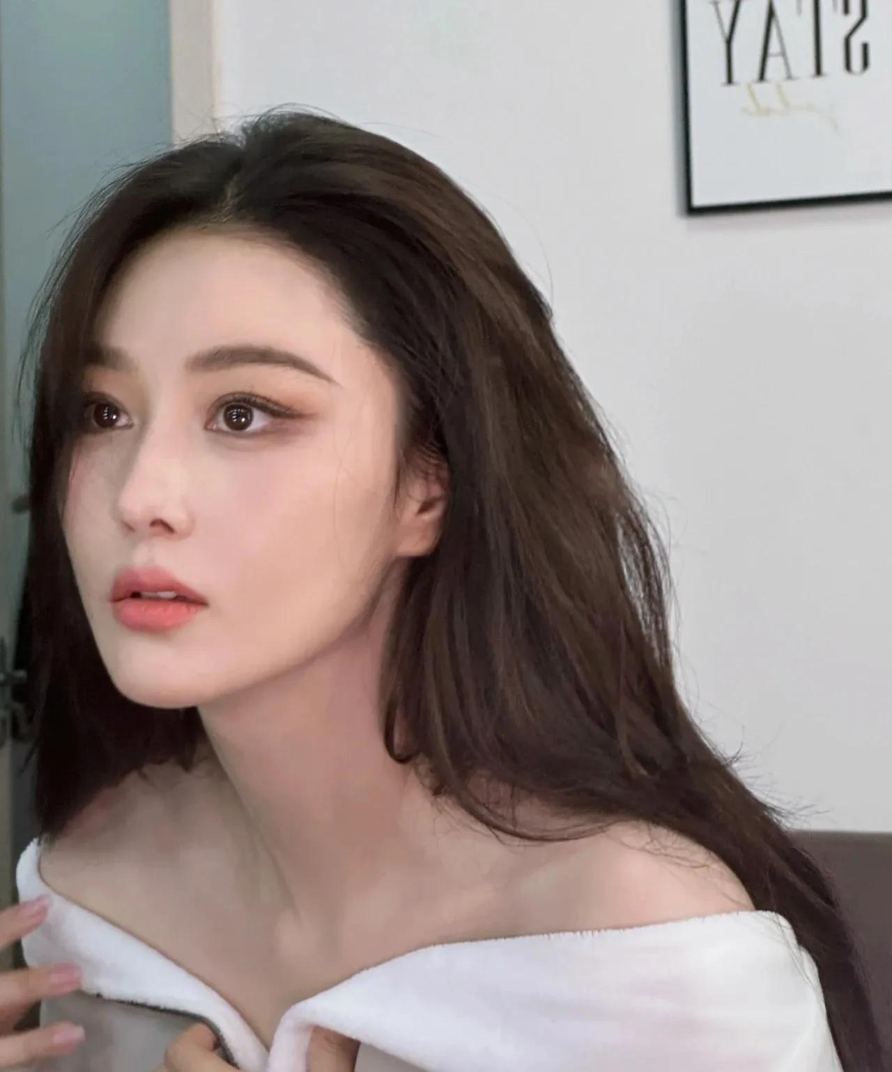 张馨予被称为是最美军嫂,军嫂张馨予全身照曝光