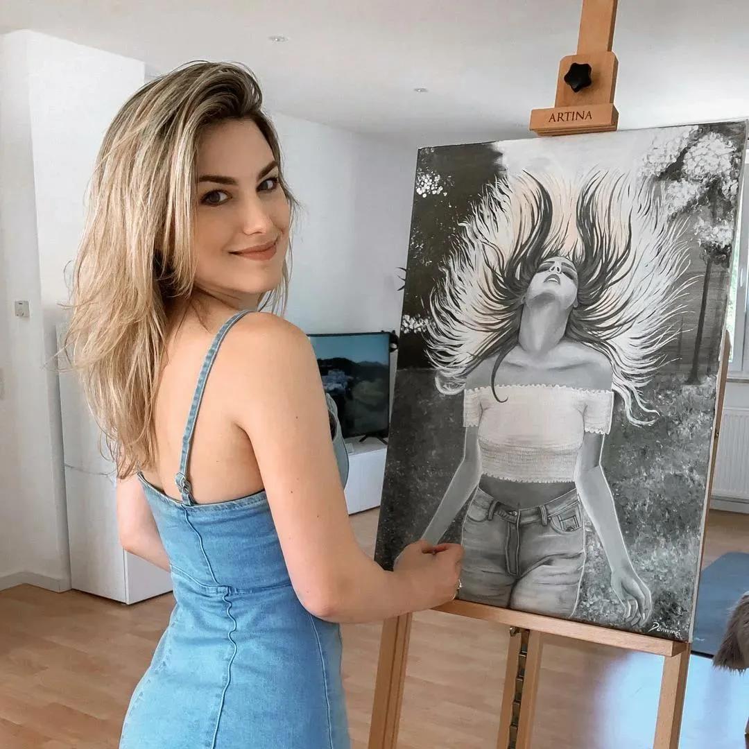 德国丹妮模特,德国52岁名模丹妮拉