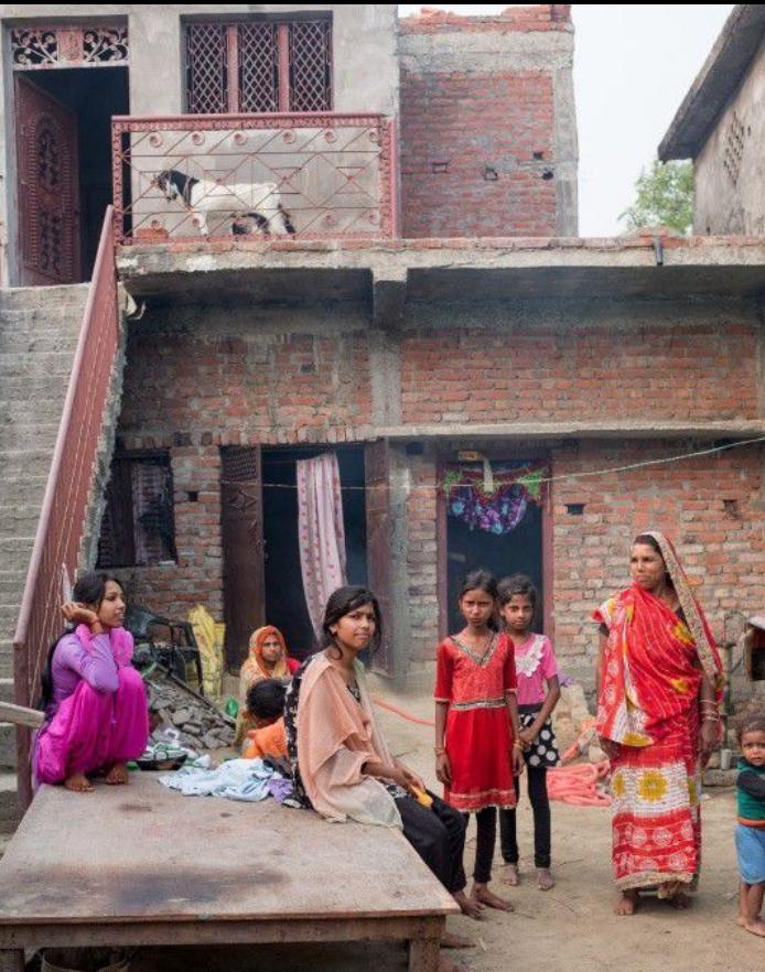 尼泊尔一妻多夫制的城市家庭,尼泊尔女性一生要嫁两次