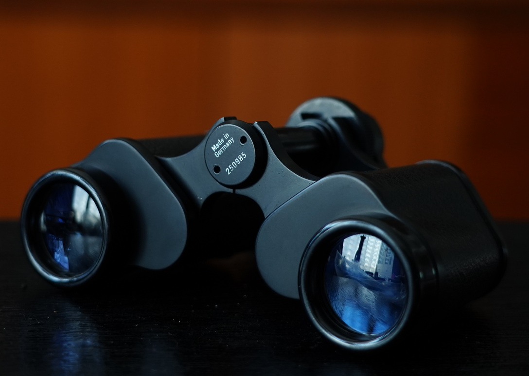 战争时期的老式军用望远镜,战争年代的18倍望远镜