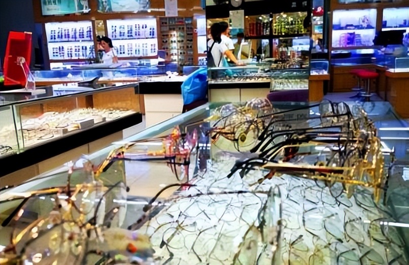 10万投资做什么生意好暴利,简单投资小挣钱的生意