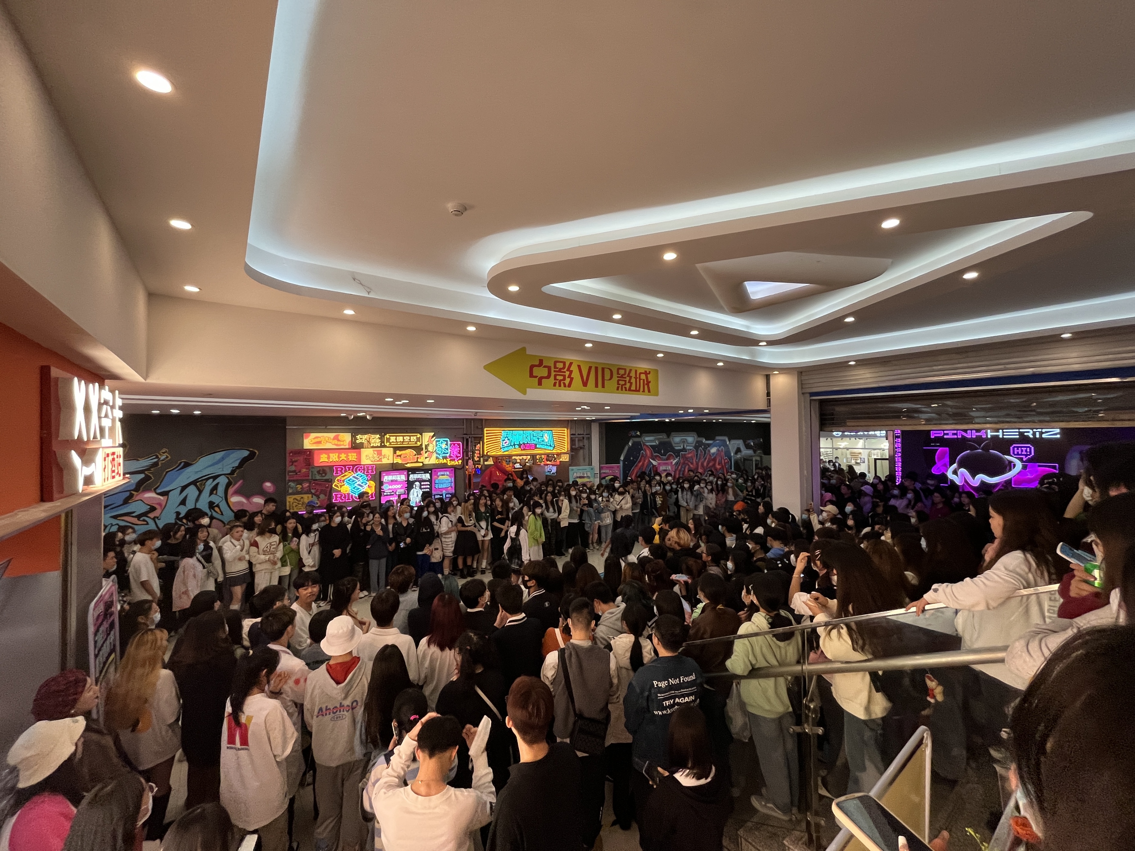 万家丽家具建材市场,家装首选全铝家居