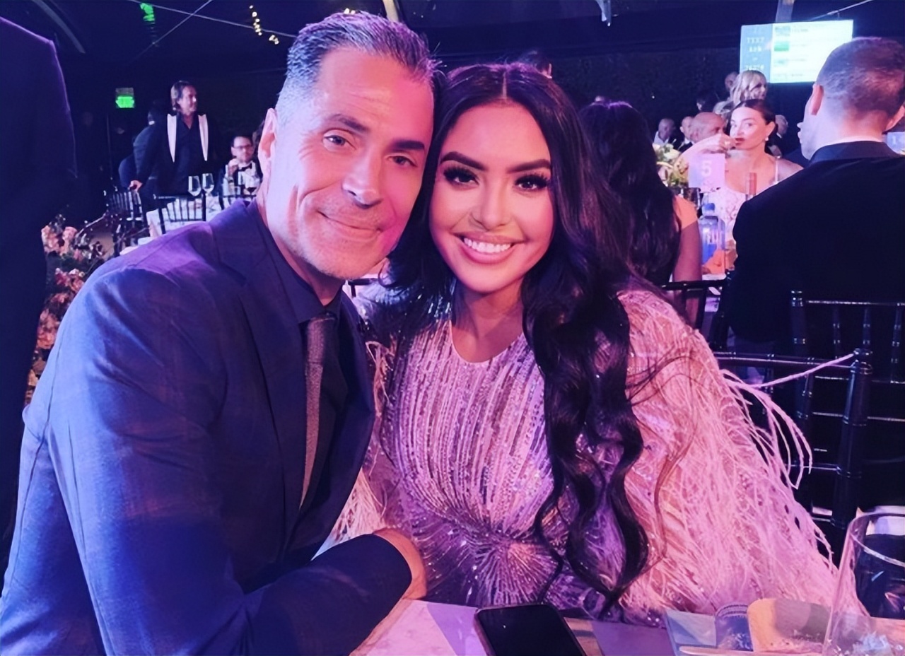 留佩林卡过夜，与闺蜜丈夫约会，瓦妮莎放飞自我，网友：不用守了