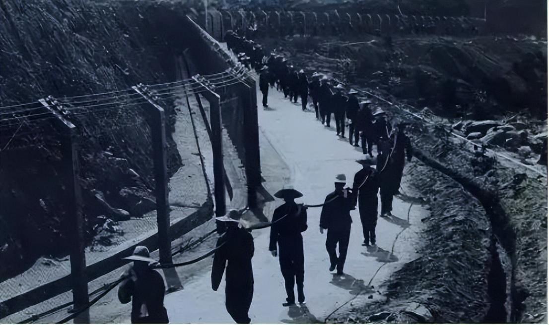 晚清男子被执行酷刑,清朝酷刑犯人游街示众