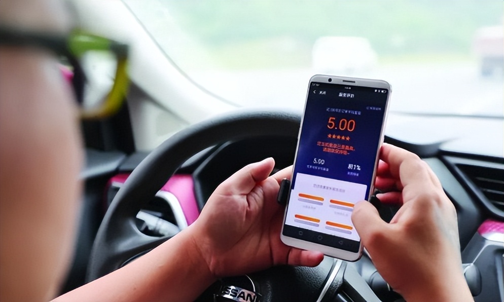 自己买车跑网约车需要些什么证件,跑正规网约车划算吗