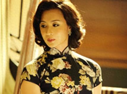 金星被问：做完变性手术后，会忍不住和女人洗澡吗？