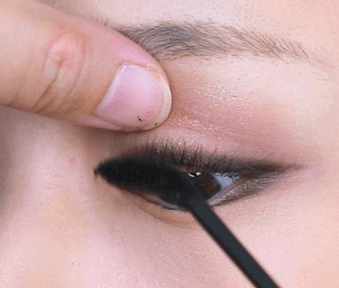 整容后怎么化妆才好看,如何整容将眼睛放大