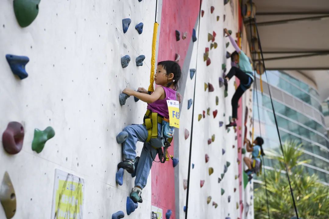 如何培育青少年体育消费市场,从鸡娃到军备竞赛