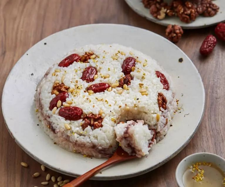 办年货是中国人过年必备仪式感,北京人过春节买年货