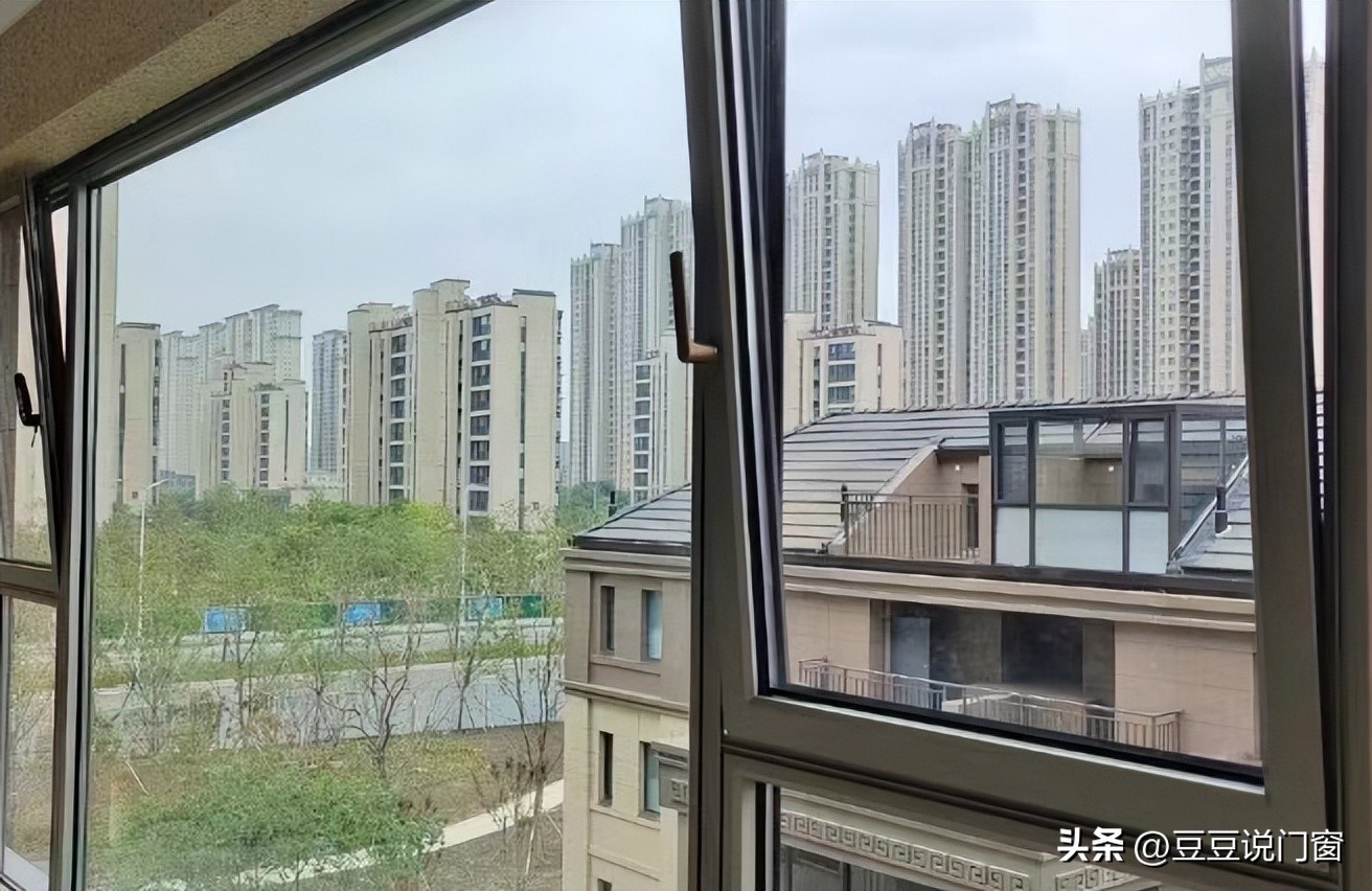 近百人咨询总结的玻璃上常见的坑,封阳台换窗很多人踩过