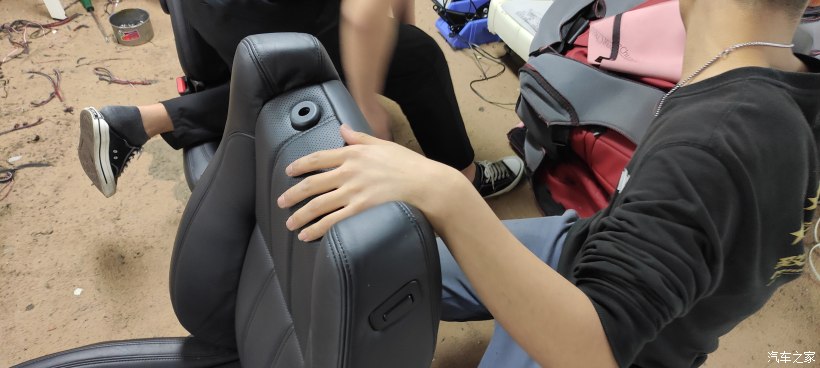 路虎揽胜行政座椅通风加装多少钱,路虎揽胜行政前排座椅改装