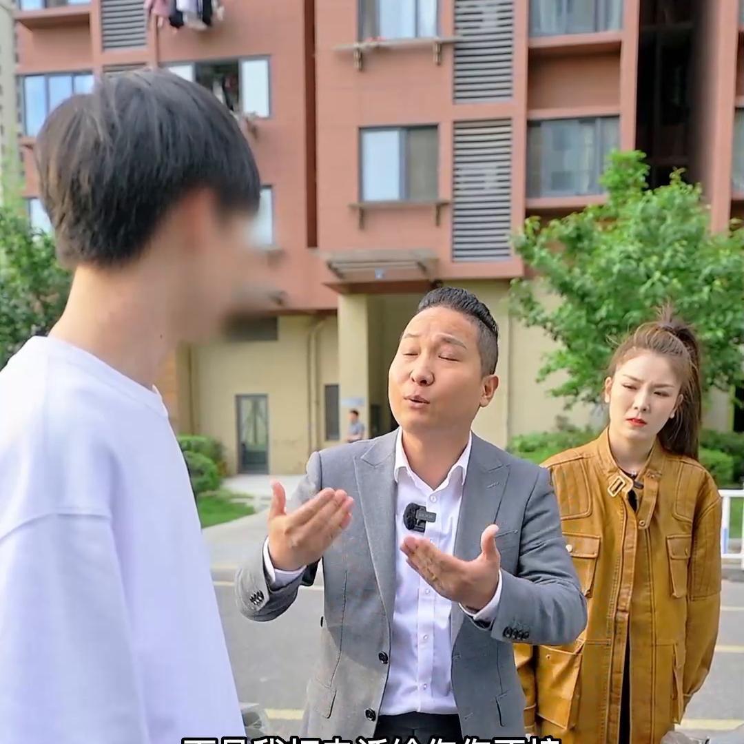 自己花钱就买自己喜欢的车,自己掏钱买的车别人名下