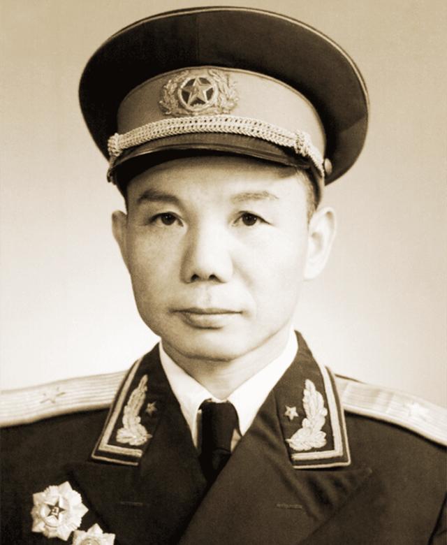 86年*伯承刘**逝世，*小平邓**看到治丧委员会名单大怒：怎么没有肖永银