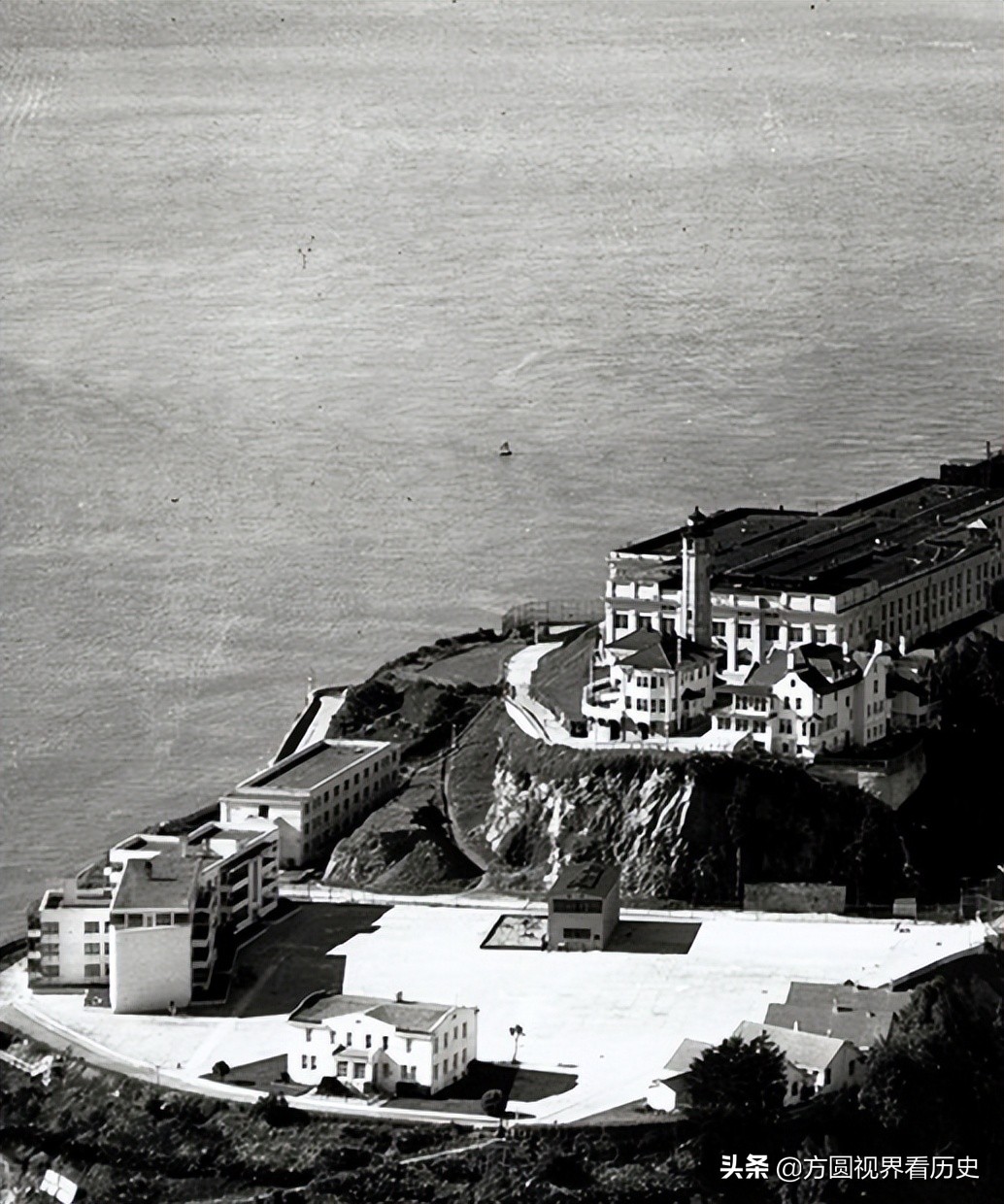 美国监狱食堂图片,美国恶魔岛监狱图片