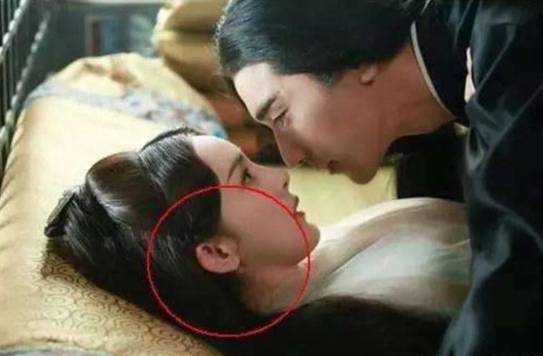 赵丽颖拍吻戏不雅的采访,杨幂和赵丽颖吻戏