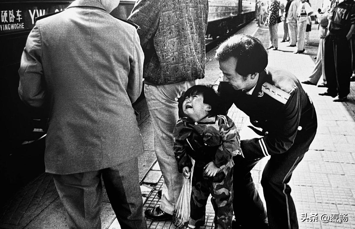 【晚清风情展】30张老照片展现花楼女子媚态，丰乳肥臀