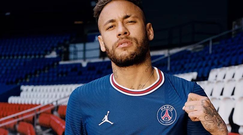 足坛史上最成功的转会第一名,足坛21世纪最成功的10大转会