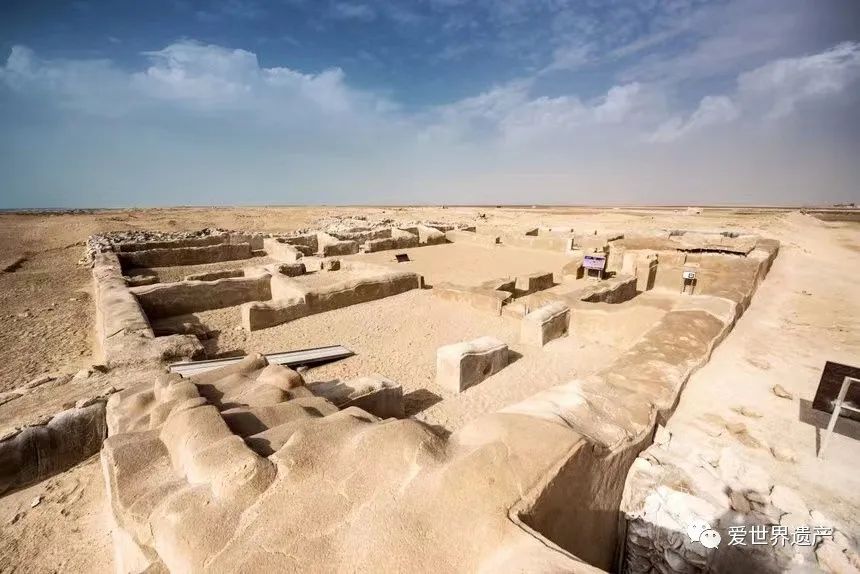 卡塔尔是属于哪个沙漠,卡塔尔沙漠面积有多大