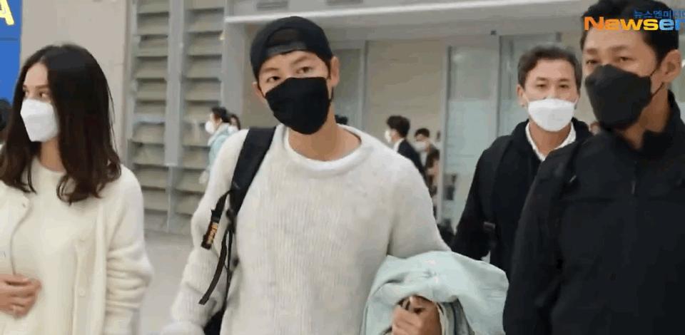 100亿婚房的真相？宋仲基与宋慧乔离婚到底是谁出轨？