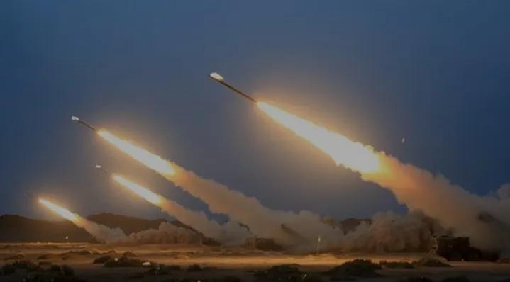 俄乌双方深陷战争泥潭，毛主席的五句话到现在还是至理名言言。