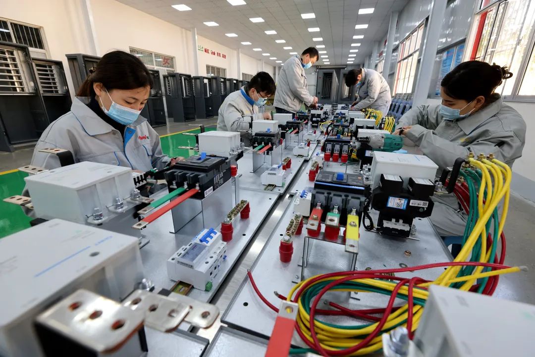 发改委关于新能源汽车充电政策,国务院新能源汽车充电基础设施