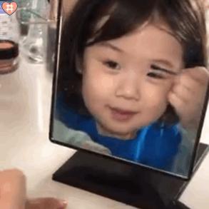 搭配美白面霜的修红维稳修护精华,兰蔻小黑瓶修护保湿维稳精华