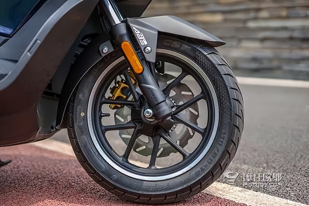 250cc踏板算不算大排量,哪款三万以内250cc踏板值得入手