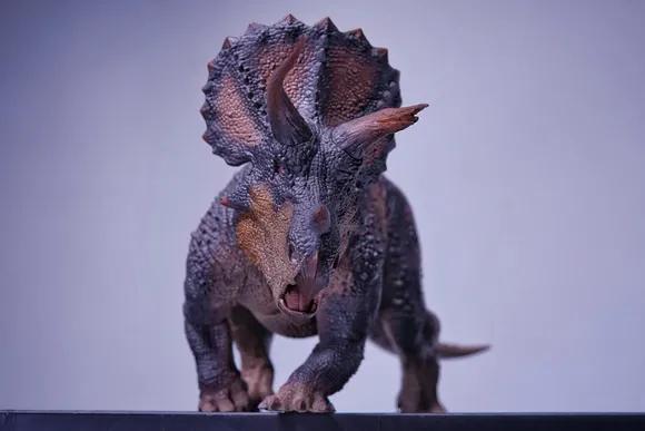 恐龙模型测评t-toy双脊龙jp版,安利亚恐龙模型镰刀龙