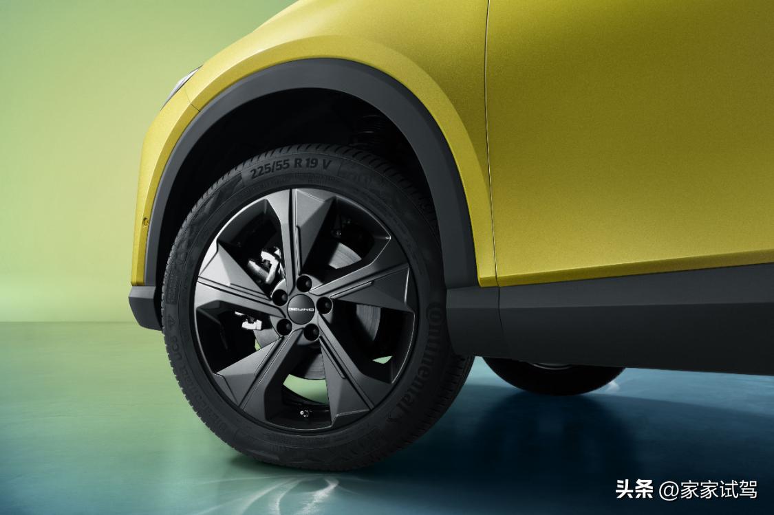 北汽魔方suv试驾视频,北汽魔方哪款车值得买