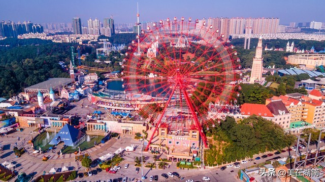 去长沙吃美食去哪个景点更合适,去长沙旅游有什么好吃的