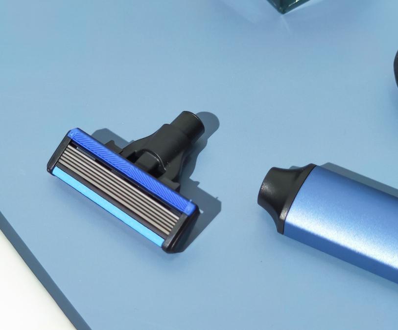 情人节礼物剃须刀飞科方形,送男友礼物推荐剃须刀百元以内