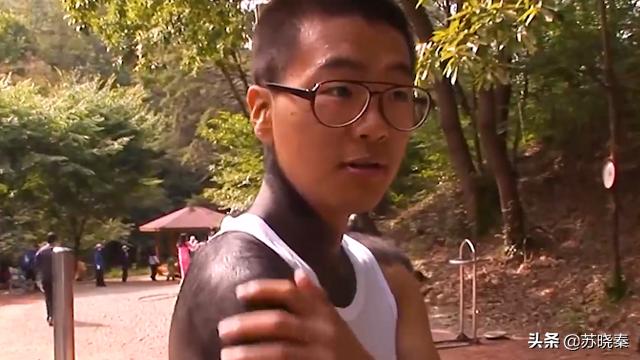 小伙背上长痣,男子背上有痣好不好