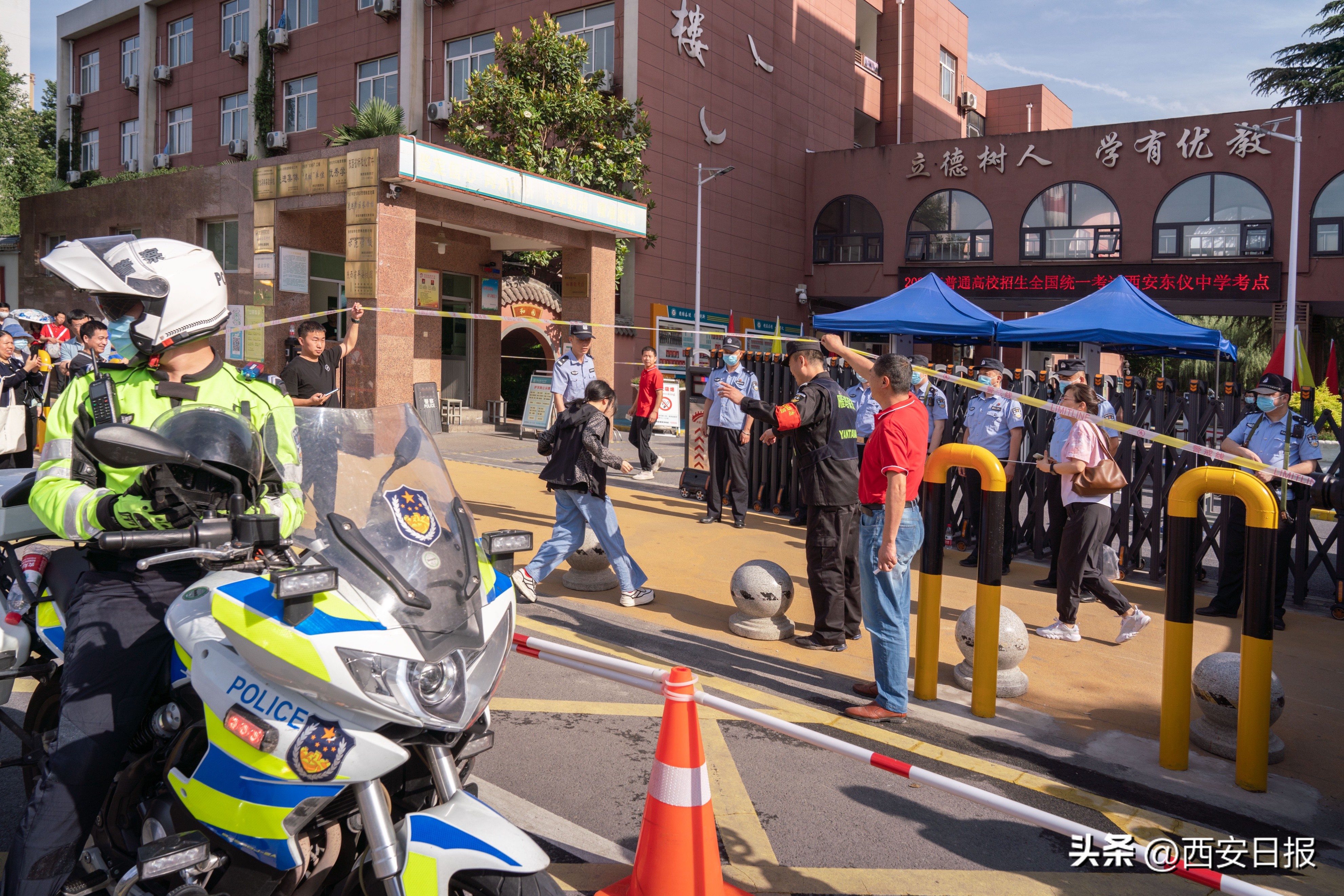 考生忘带身份证交警火速帮补办,考生忘带身份证交警飞驰护送办证