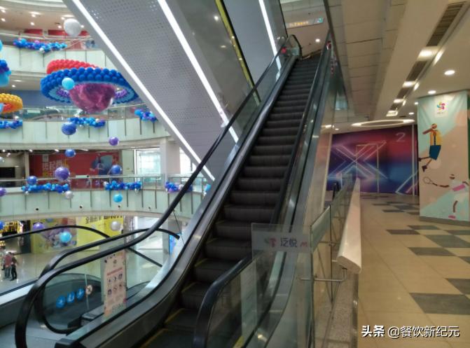 商场成鬼城,商铺被空置商业街变成空城