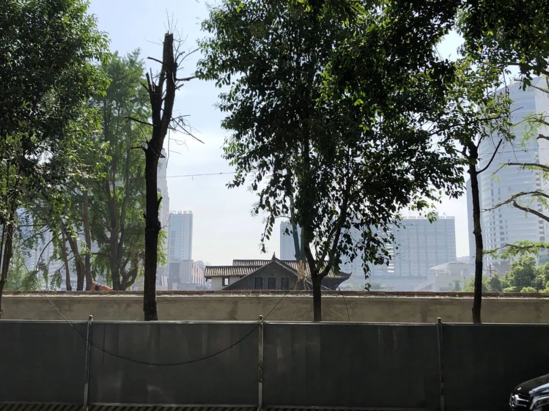 成都那些风靡一时的商场,成都有没有什么濒临倒闭的商场