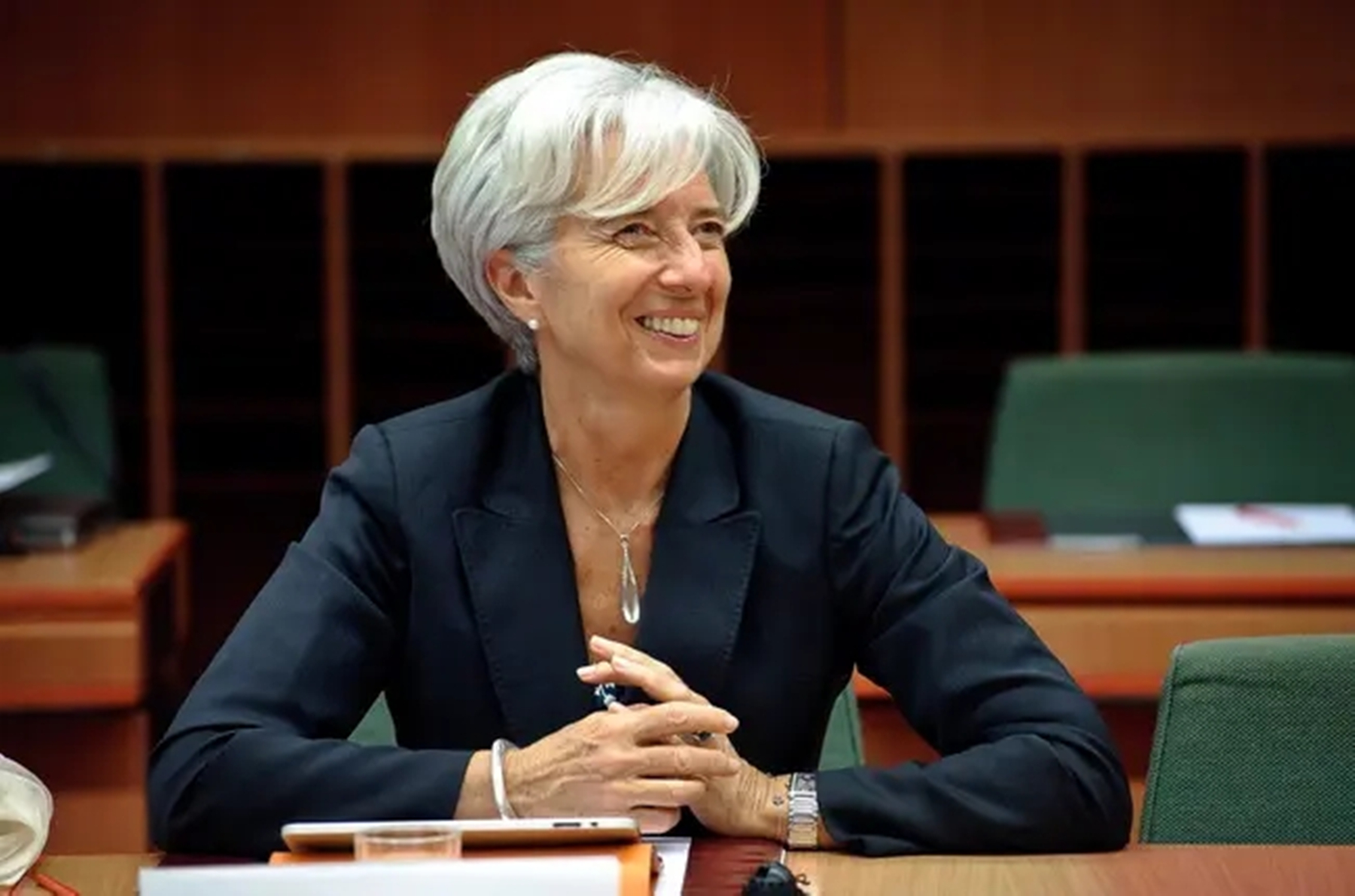 拉加德正式出任欧洲央行,拉加德当选欧洲央行行长