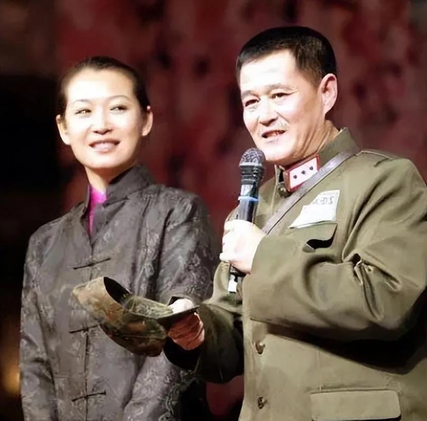 赵本山大女儿赵玉芳结婚现场,赵本山的女儿赵玉芳个人简历