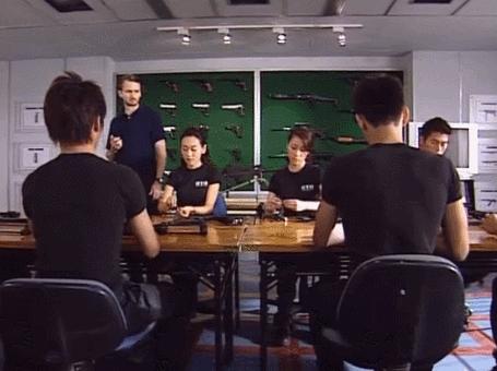 港姐杨思琦一人带俩娃,港姐杨思琦视频