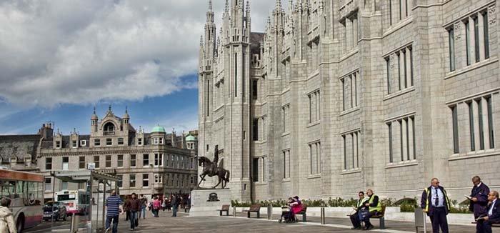 想去英国留学不知道从哪里入手,英国留学不建议去哪个城市