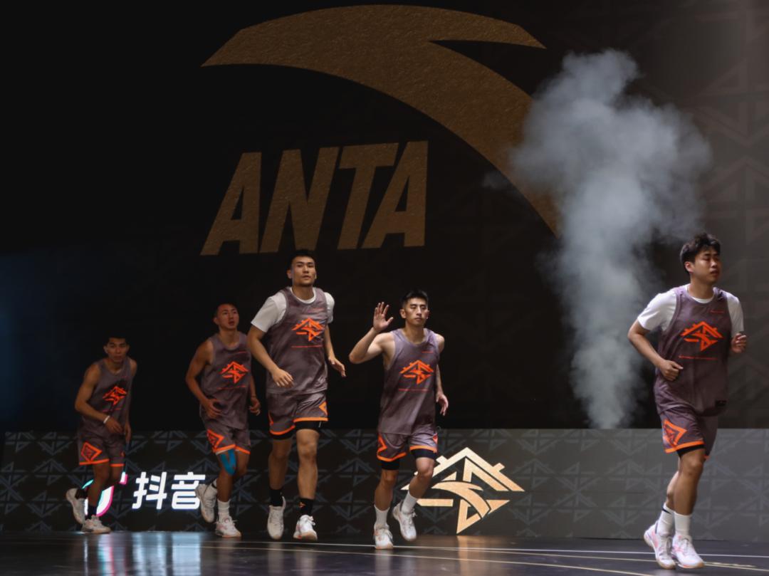 球鞋推荐2021年实战篮球鞋排行榜,突破速度型宽脚后卫球鞋推荐