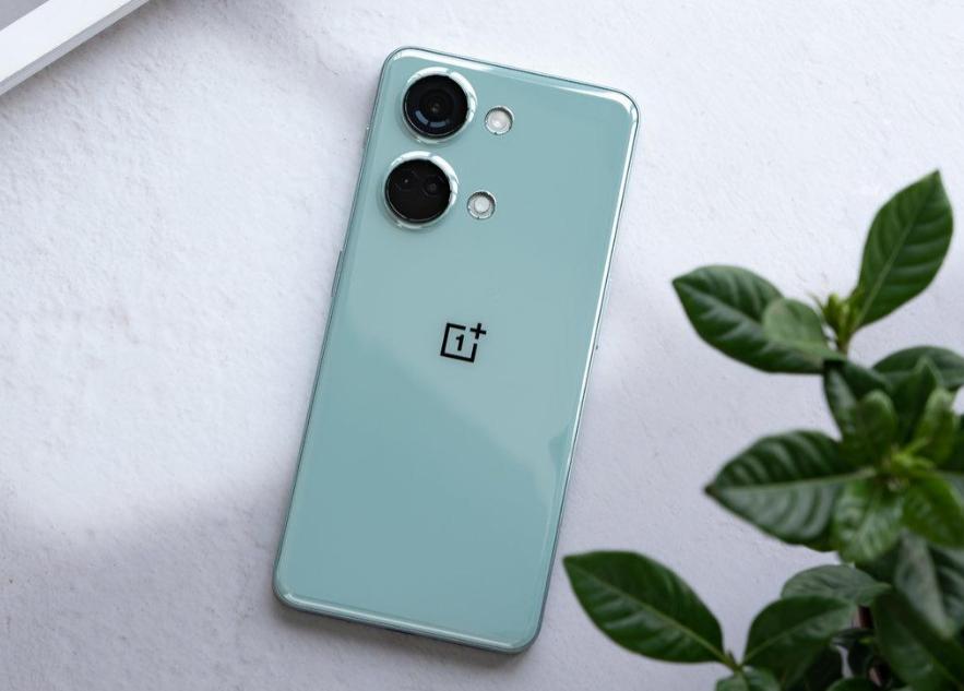 2500元预算这3款手机最值得入手,哪款手机更值得买不卡还便宜