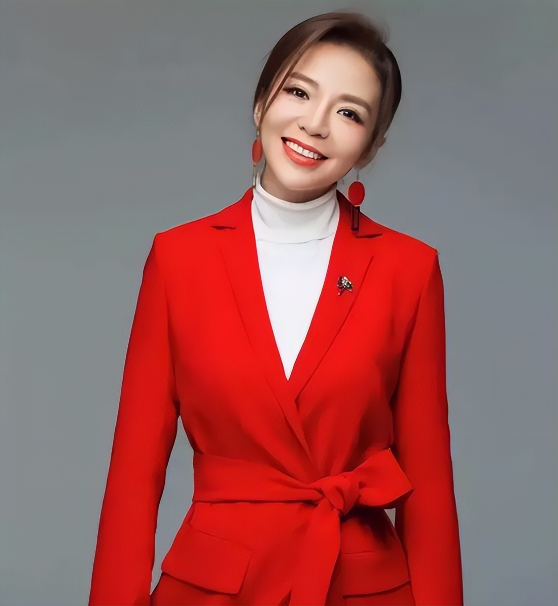 朱迅家里做饭,朱迅一家三口照顾瘫痪公公