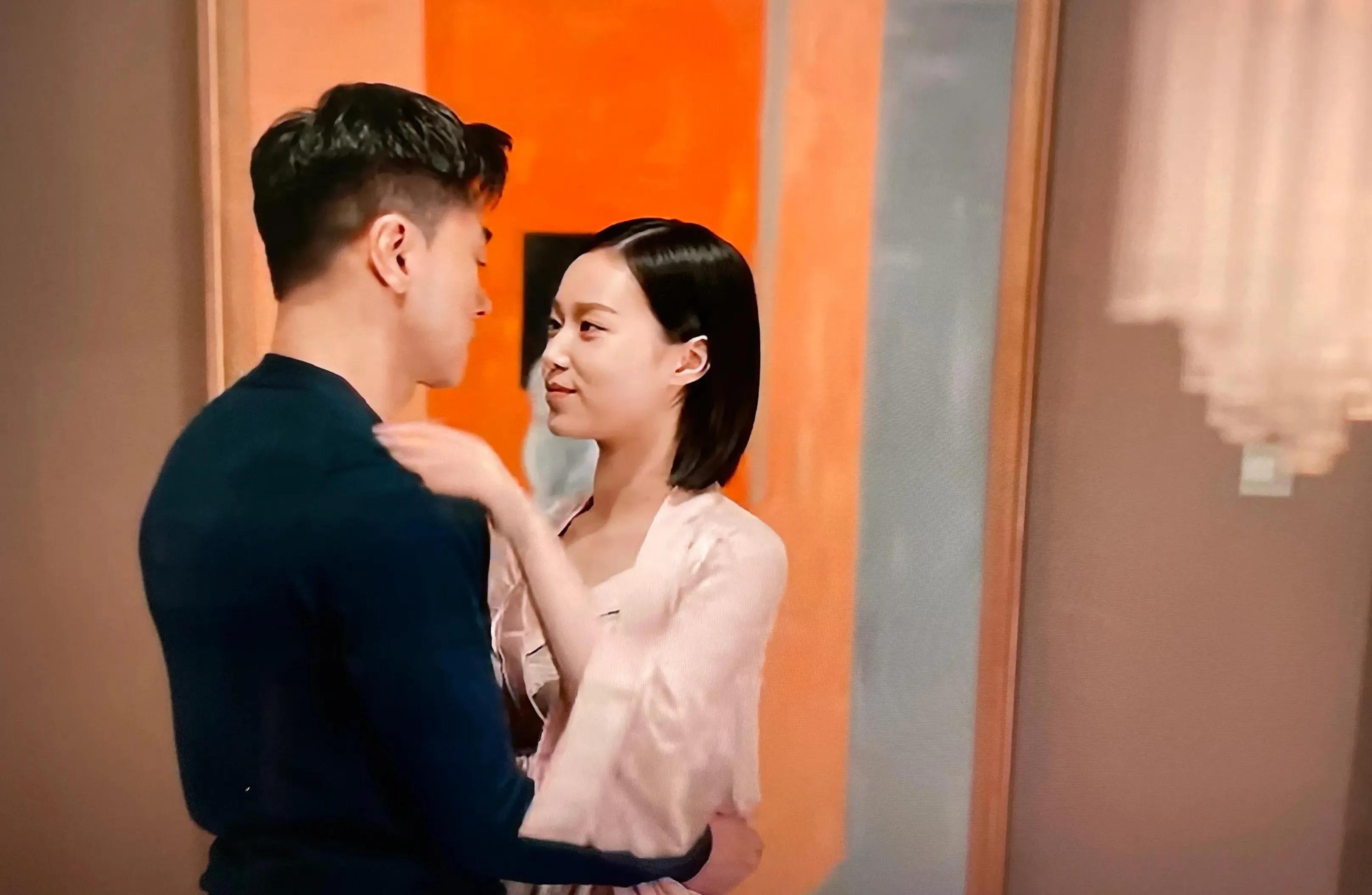 《家族荣耀》甩《飞虎3》十条街，豪门“狗血剧”比“抓匪”吸粉