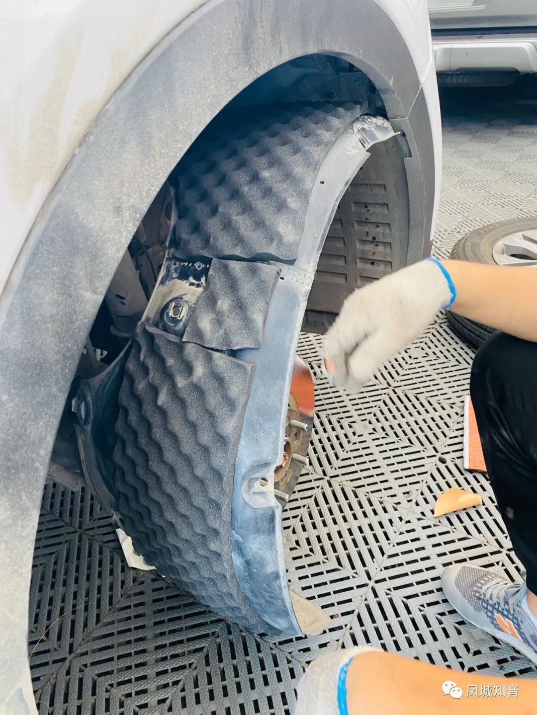 新胜达双层隔音玻璃,现代新胜达汽车音响隔音改装